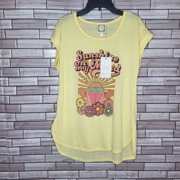 New Tru Self Women's Small Shirt Yellow Short Sleeve Top‎ Lightweight Blouse - Picture 1 of 13